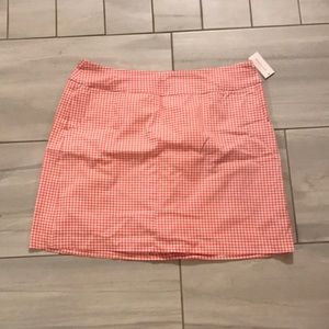 NWT Molly & Isadora Coral & white checkered skort